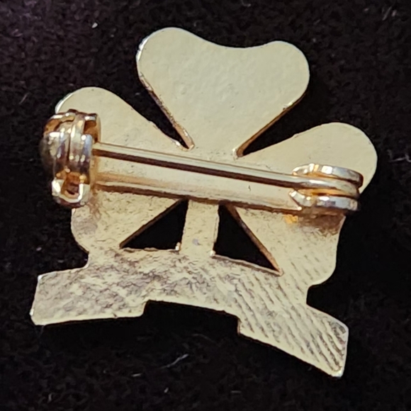 Girl Guide Pin - Picture 2 of 2